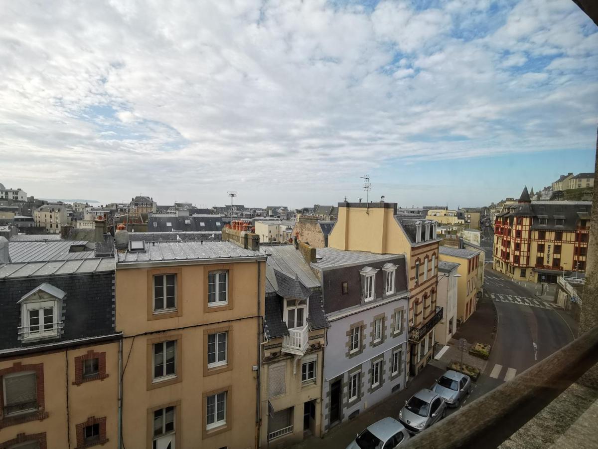 Appartamento Le Petit Michelet Granville Esterno foto